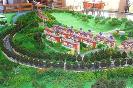 龙都大源·橡树湾4室2厅2卫195万181.m2出售